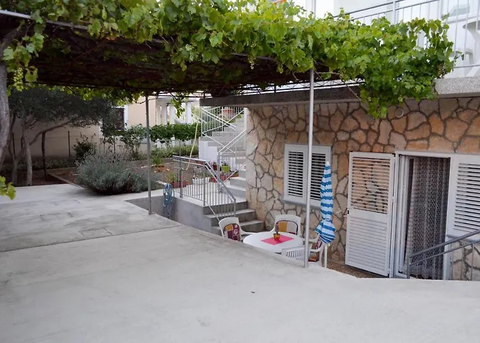 With A Parking Space Pirovac, Sibenik - 12508 * פירובאץ