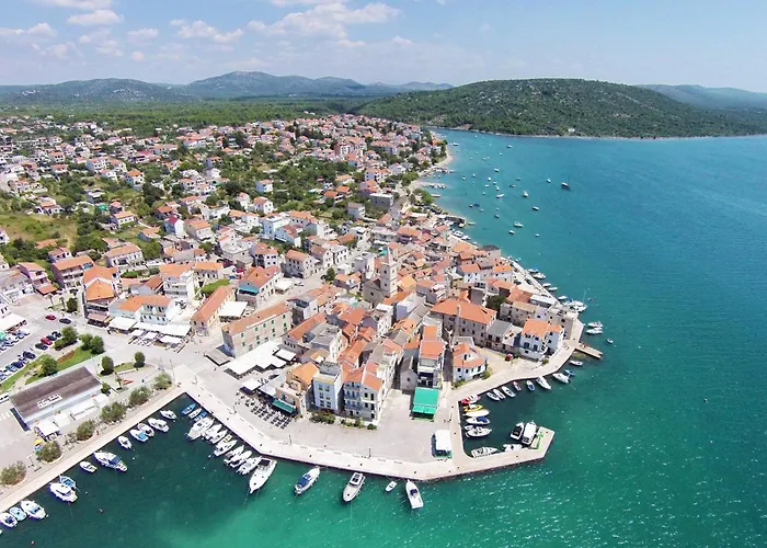 With A Parking Space Pirovac, Sibenik - 12508